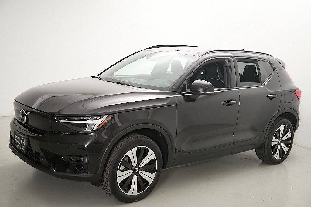 Certified 2023 Volvo XC40 Recharge Plus w/ Protection Package Premier AWD/4WD image 6