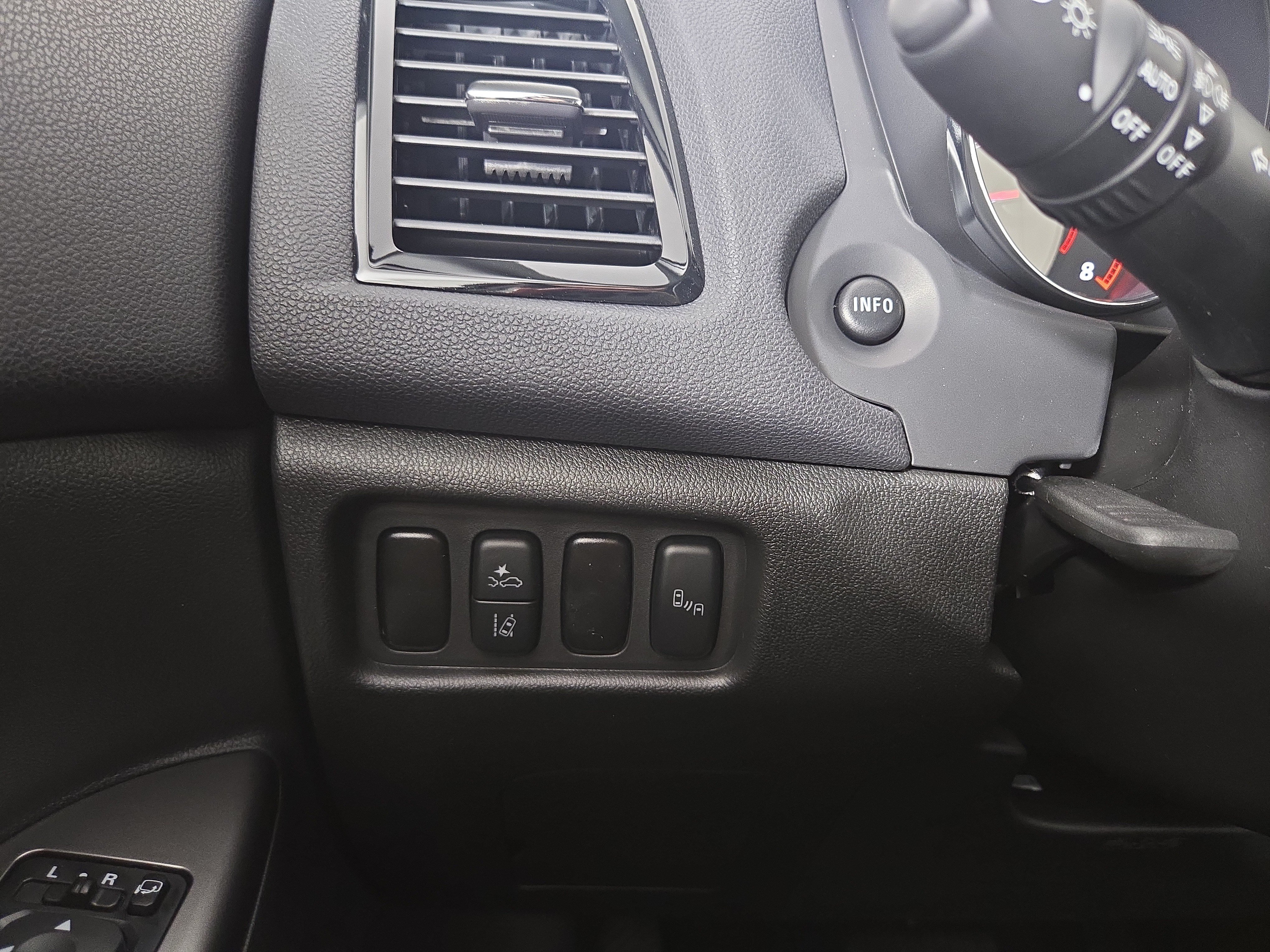 New 2026 Mitsubishi Outlander Sport SE AWD/4WD image 25