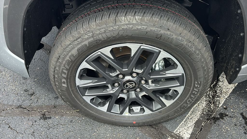 New 2026 Toyota Tundra Limited AWD/4WD image 37