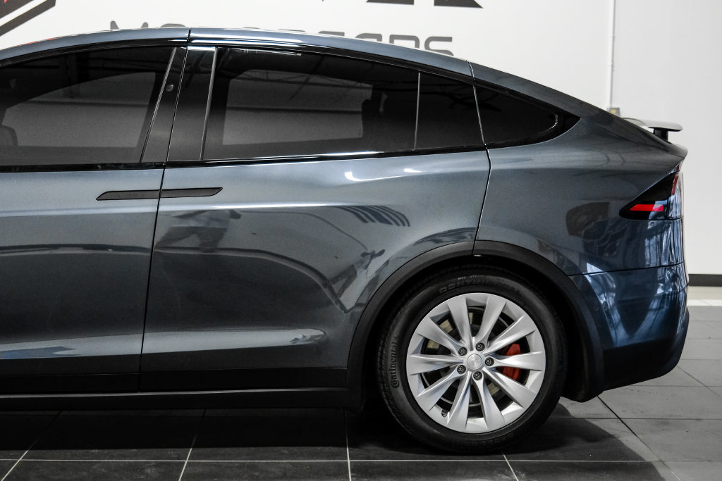 Used 2022 Tesla Model X AWD/4WD image 14