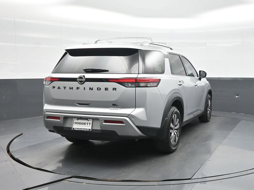 Used 2022 Nissan Pathfinder SL w/ Lighting Package (N92) image 4