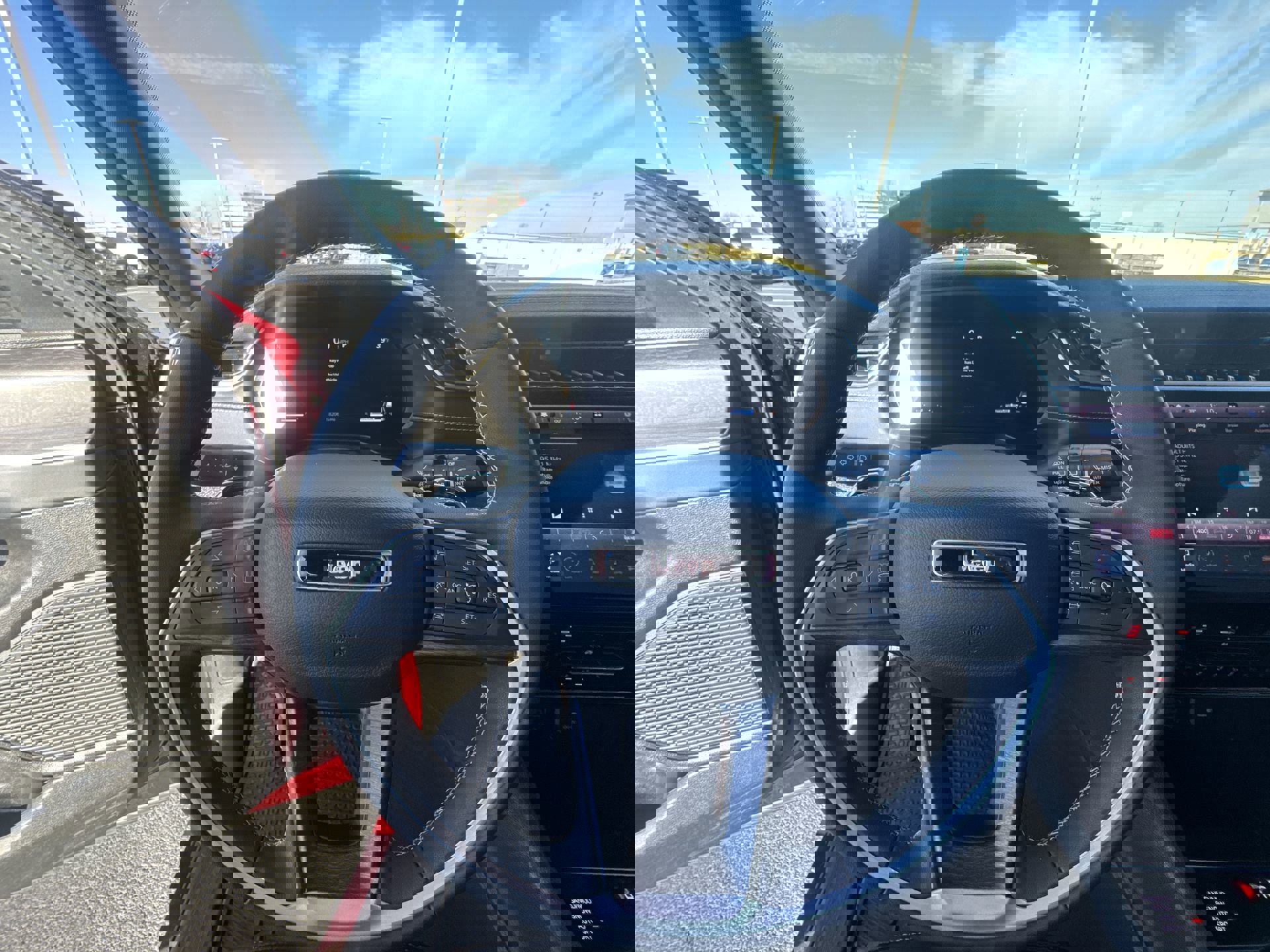 Used 2024 Jeep Grand Cherokee L Limited w/ Black Appearance Package image 14