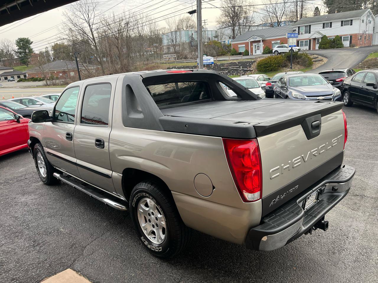Used 2003 Chevrolet Avalanche 2WD image 9