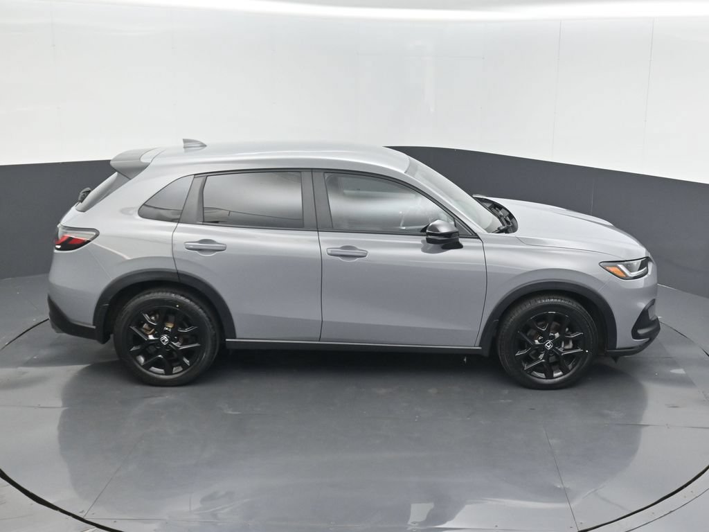 Used 2025 Honda HR-V Sport image 14