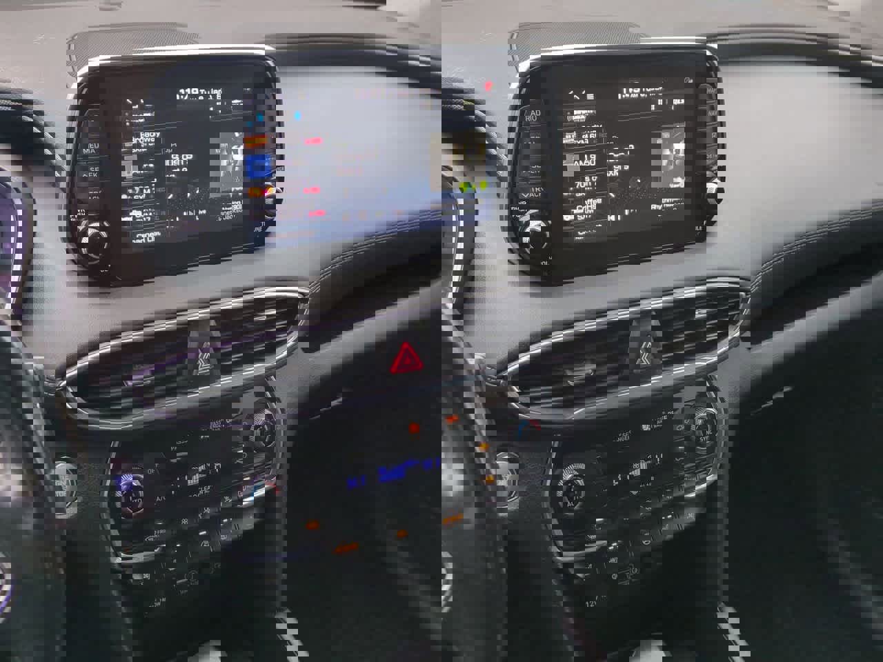 Used 2019 Hyundai Santa Fe AWD image 28