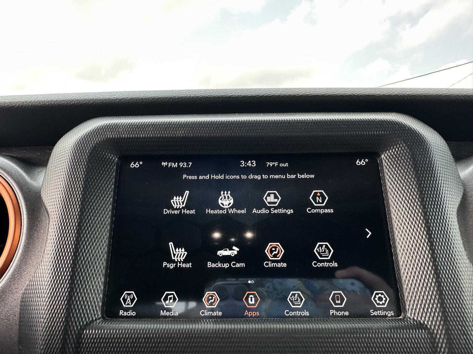 Used 2021 Jeep Gladiator Mojave w/ Cold Weather Group image 23