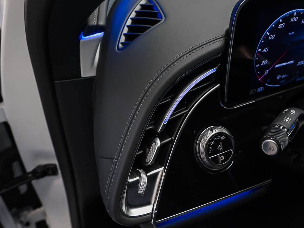 Used 2025 Mercedes-Benz E 53 AMG e 4MATIC Sedan image 50