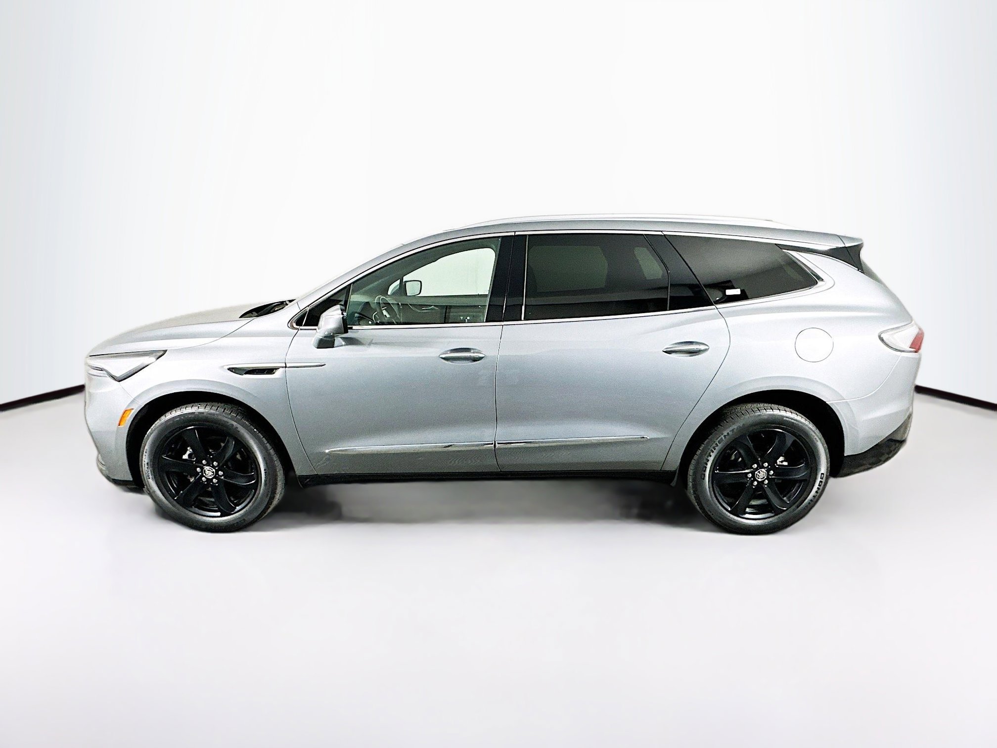 Used 2023 Buick Enclave Essence w/ Experience Buick Package image 4