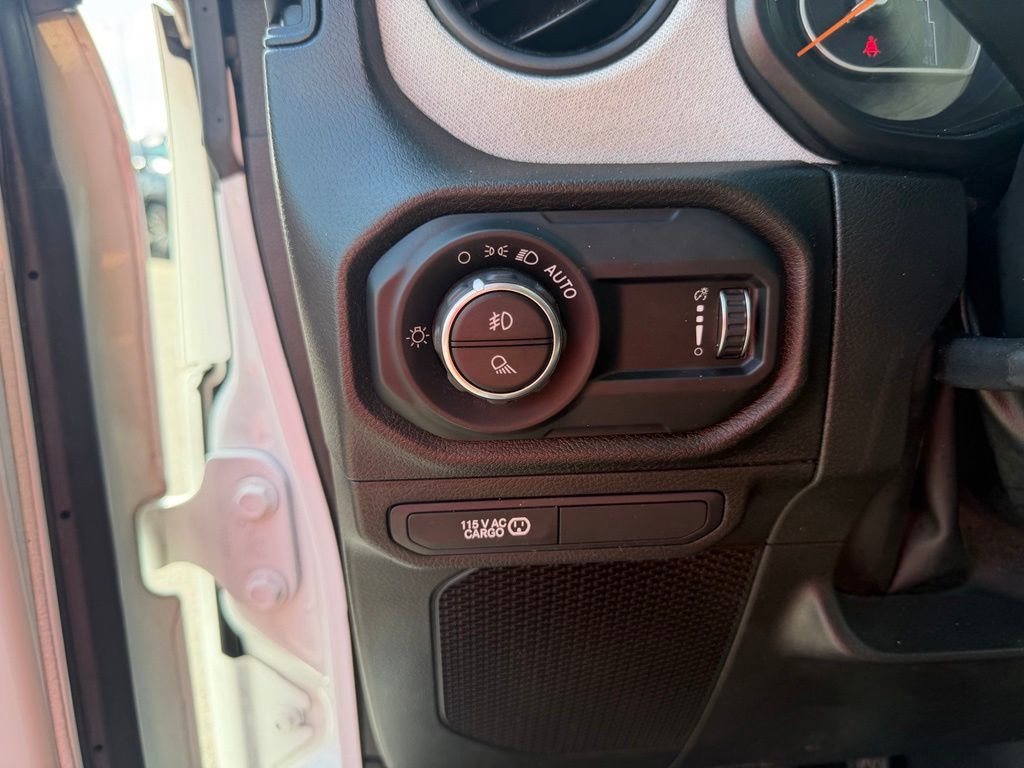 Used 2024 Jeep Gladiator Sport AWD/4WD image 16