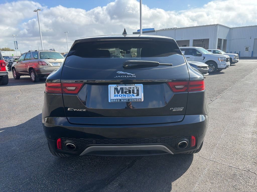 Used 2018 Jaguar E-PACE SE image 4