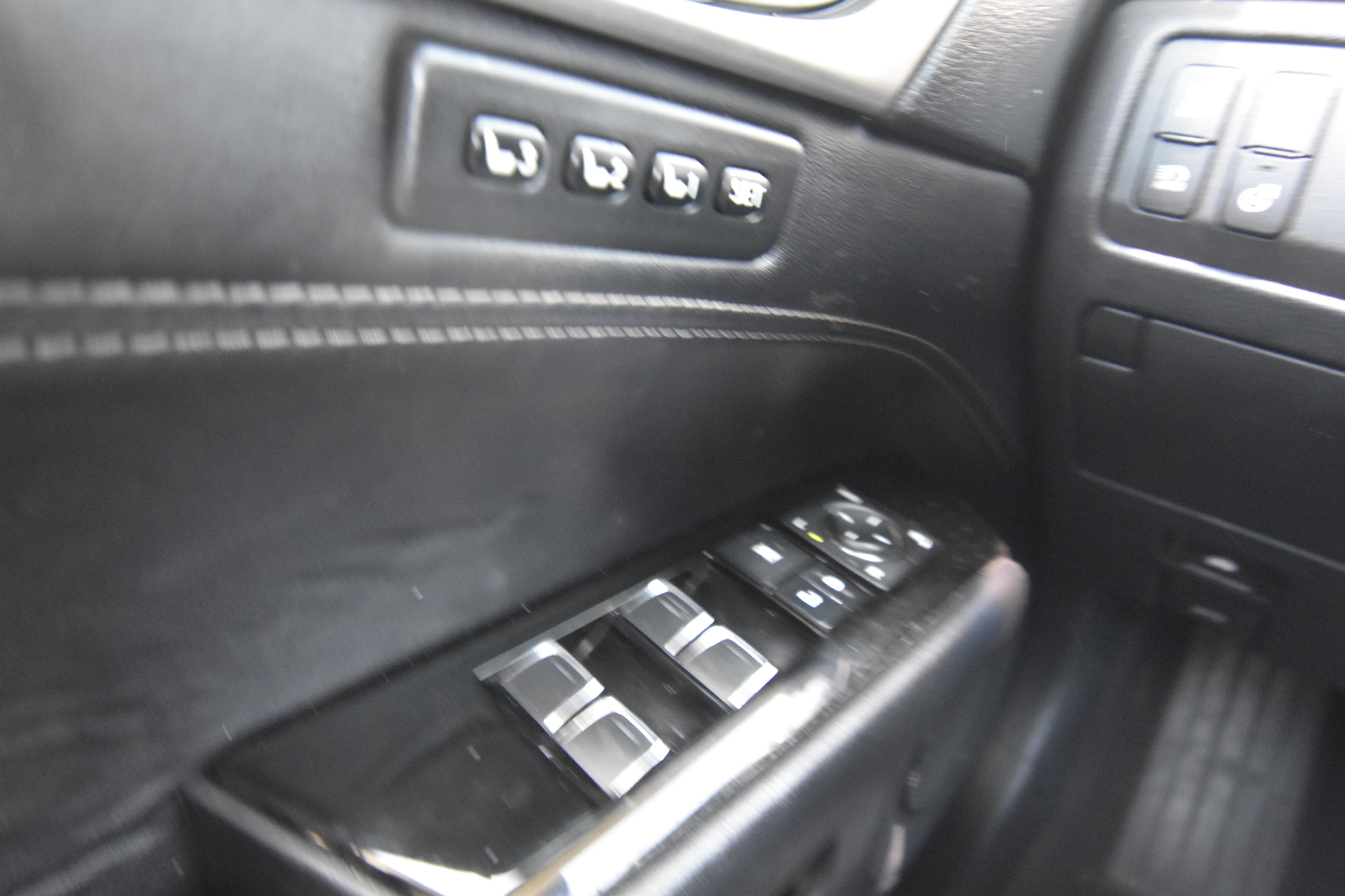 Used 2017 Lexus GS 350 w/ Preferred Accessory Package RWD image 15