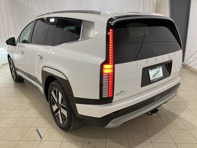 Used 2026 Hyundai Ioniq 9 SEL image 3