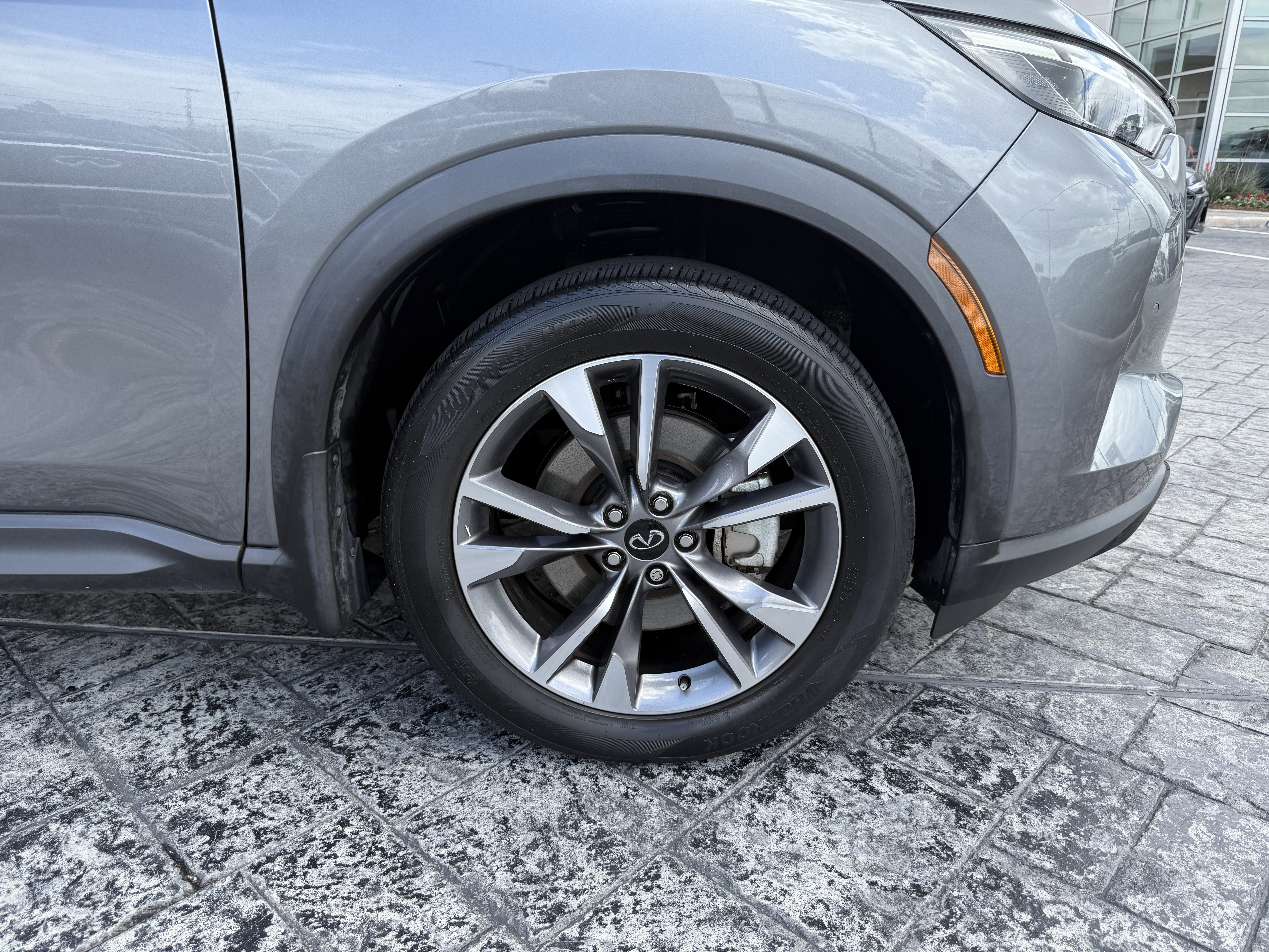Certified 2023 INFINITI QX60 Luxe image 9
