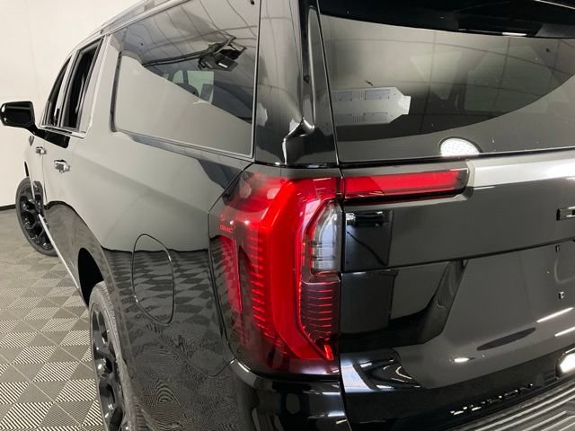 New 2026 GMC Yukon XL Denali w/ Denali Reserve Package AWD/4WD image 38