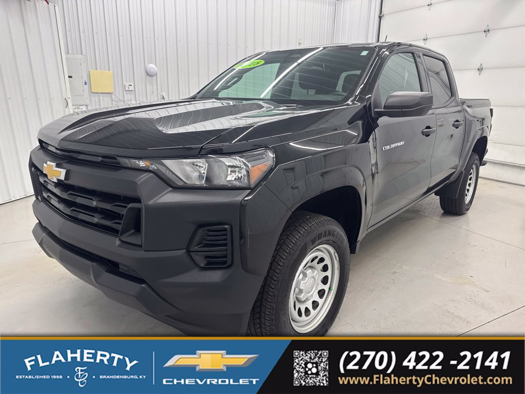 Used 2025 Chevrolet Colorado W/T w/ Advanced Trailering Package AWD/4WD image 6