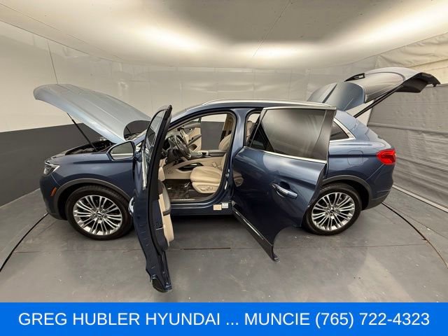 Used 2018 Lincoln MKX Reserve w/ Cargo Utility Package AWD/4WD image 27