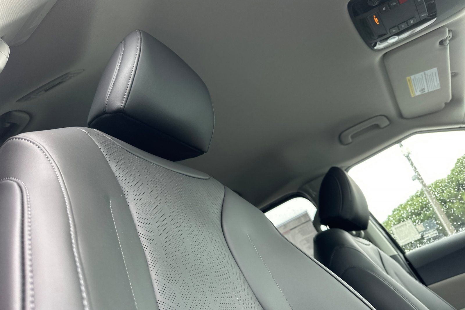 New 2026 Kia Carnival LXS image 17