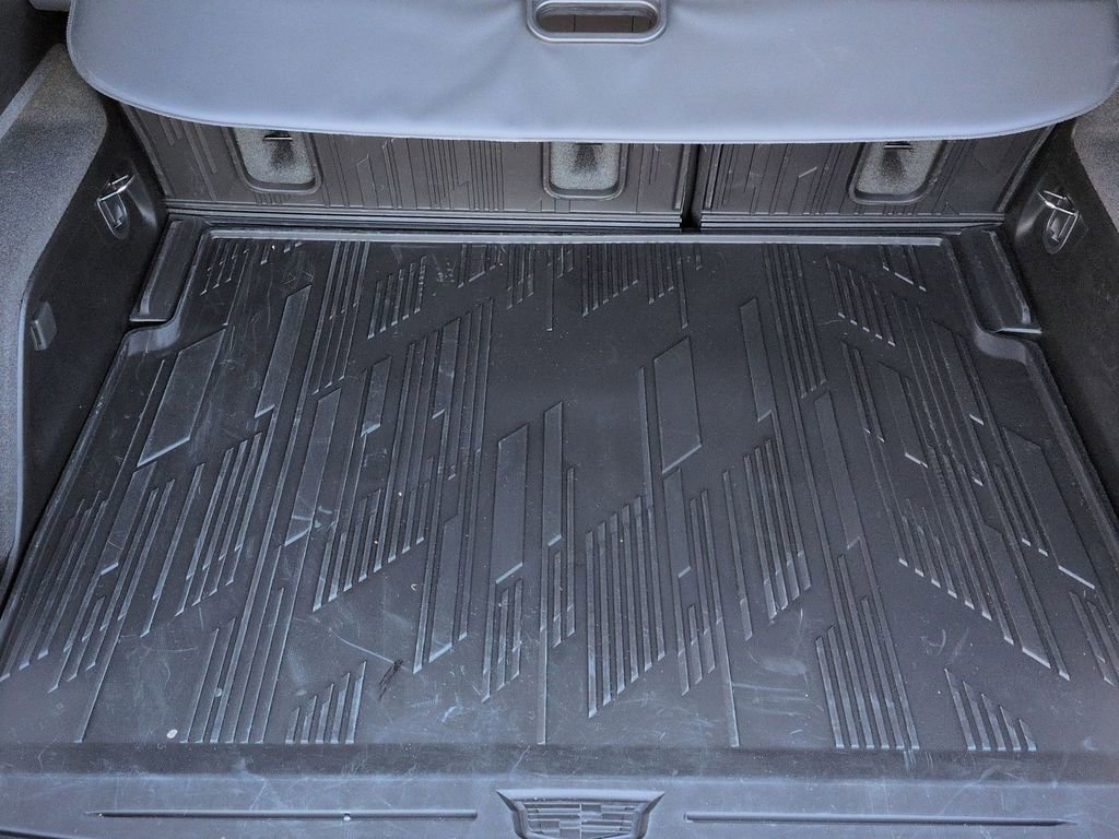 Used 2026 Cadillac Optiq Sport 2 w/ LPO, Floor Liner Package RWD image 33