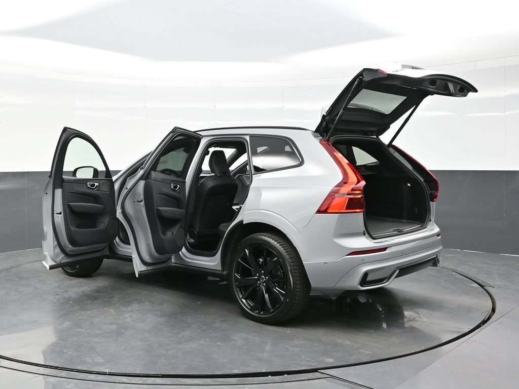 New 2026 Volvo XC60 B5 Ultra w/ Climate Package AWD/4WD image 47