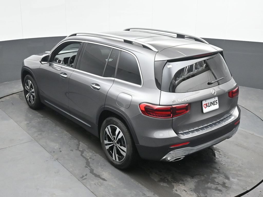 New 2026 Mercedes-Benz GLB 250 4MATIC image 32