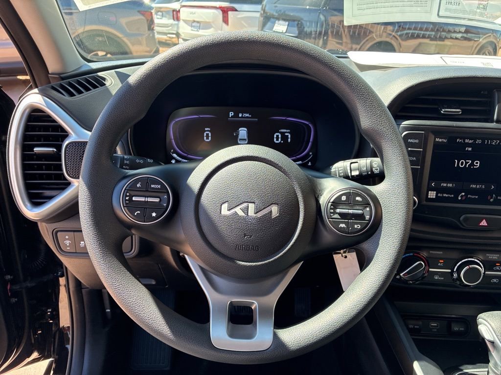 Certified 2025 Kia Soul LX FWD image 22