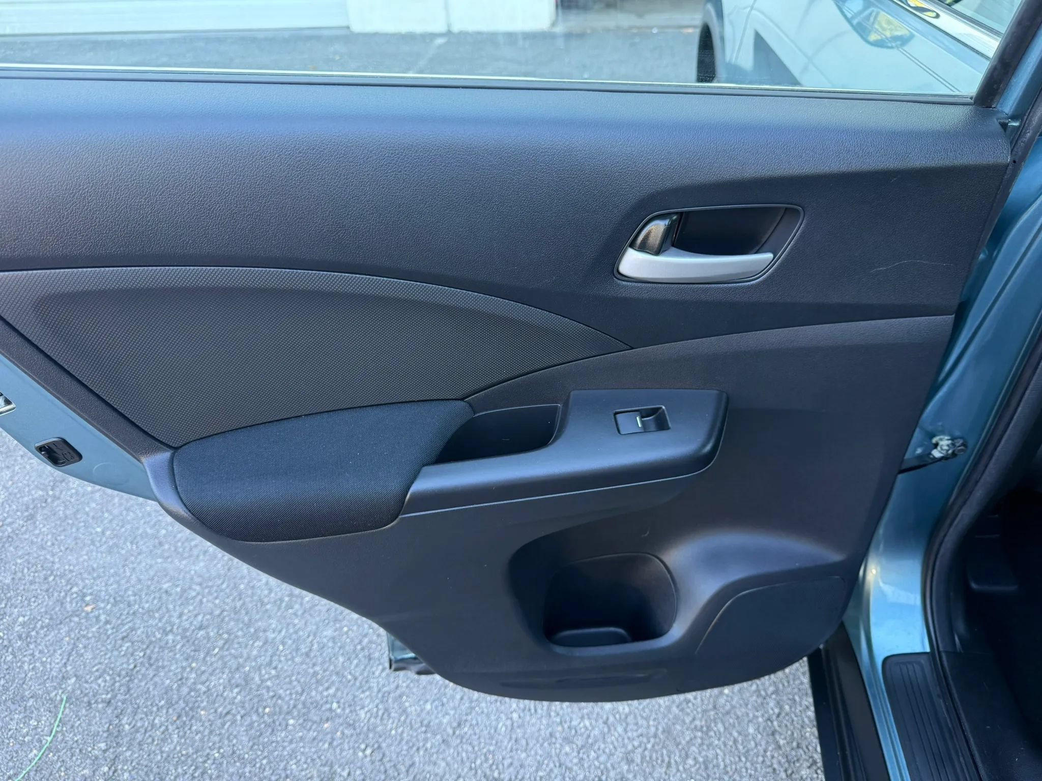 Used 2013 Honda CR-V LX image 22