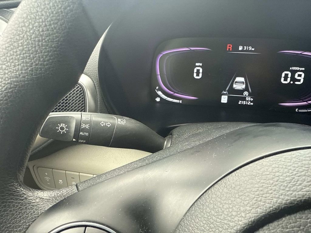 Used 2023 Kia Soul LX image 29