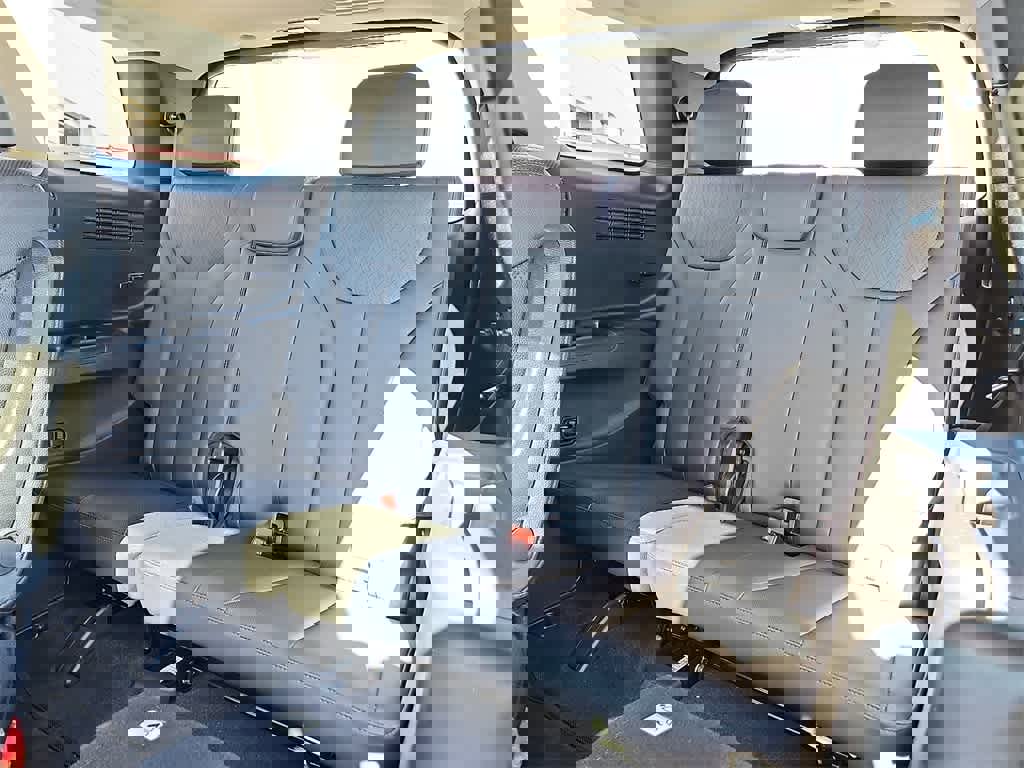 Used 2021 Hyundai Palisade SEL w/ Premium Package image 11