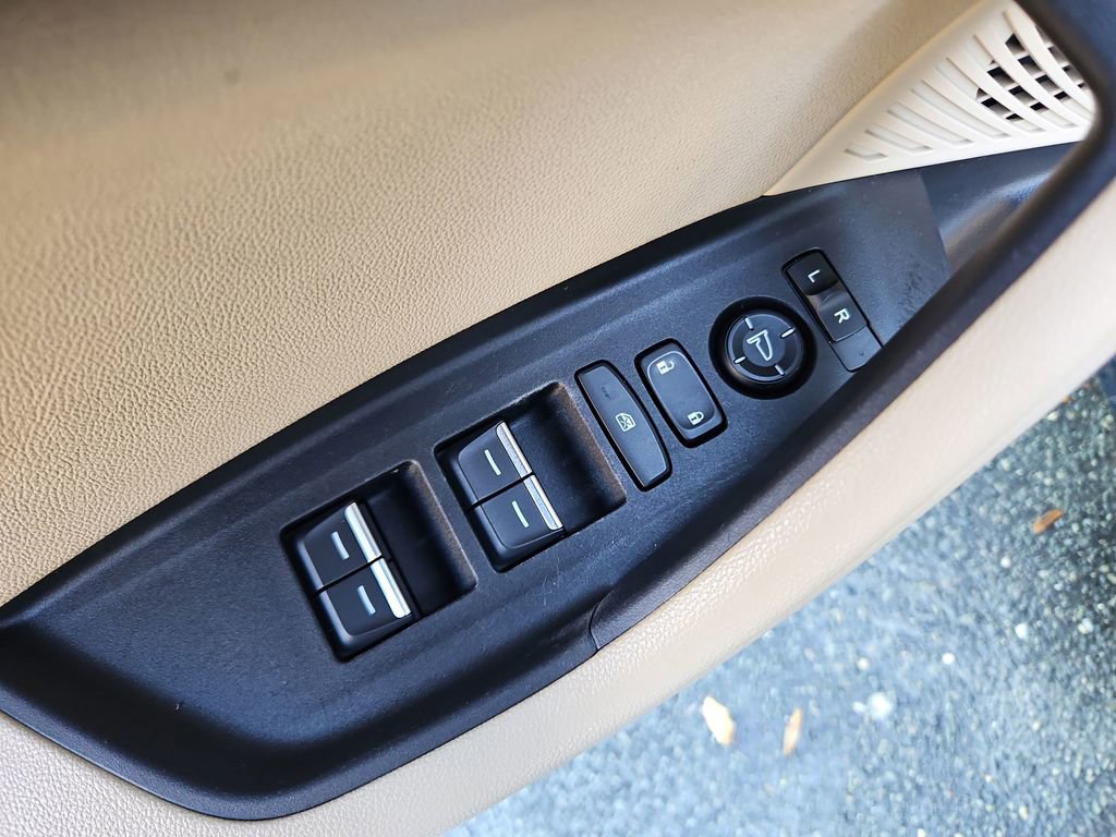 Used 2021 Acura TLX image 29