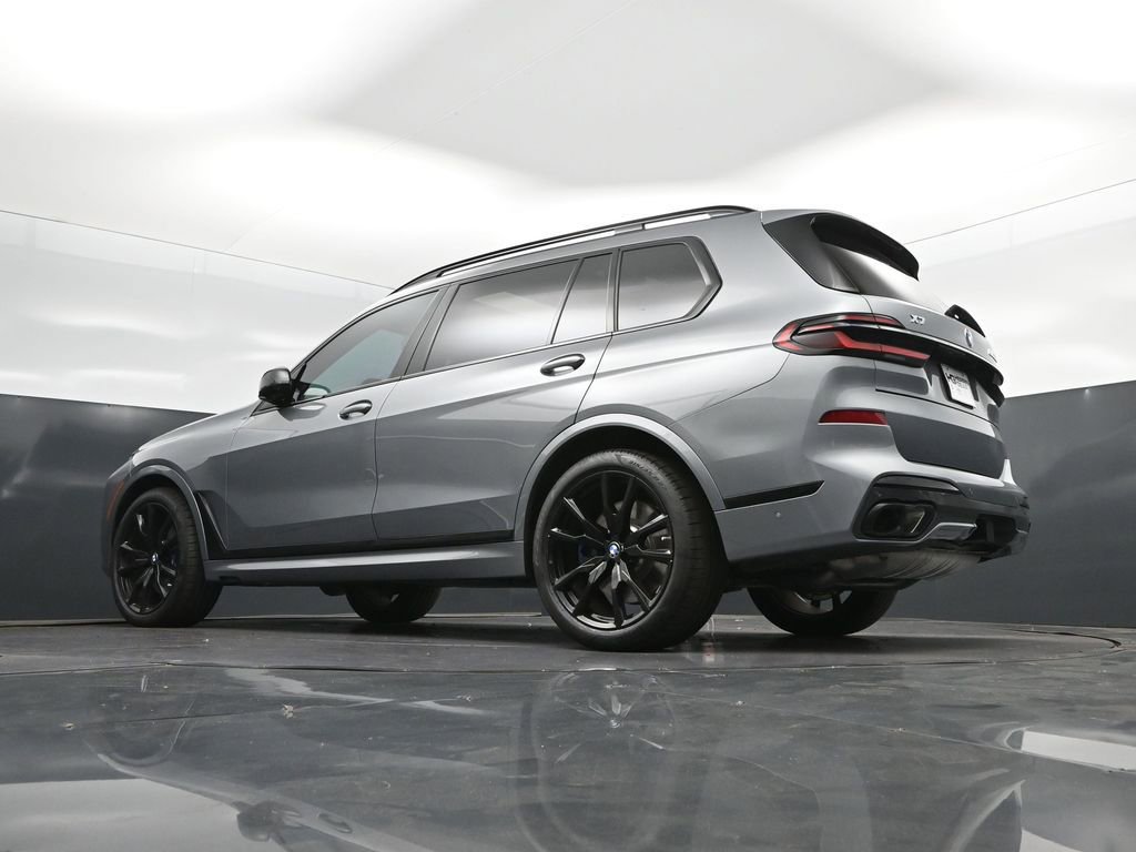 Used 2025 BMW X7 M60i w/ Executive Package AWD/4WD image 40