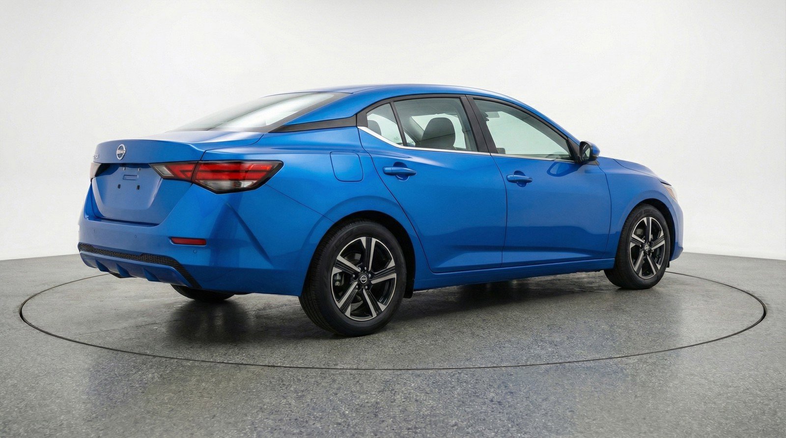 Used 2025 Nissan Sentra SV image 9