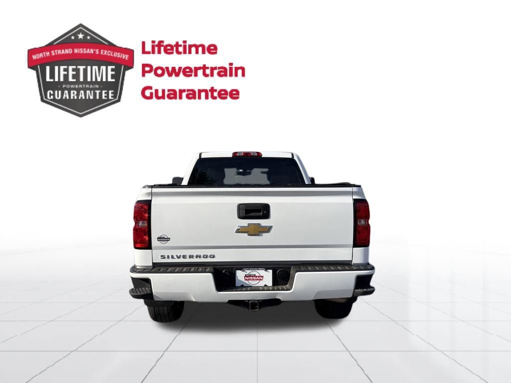 Used 2018 Chevrolet Silverado 1500 Custom w/ Custom Value Package AWD/4WD image 4