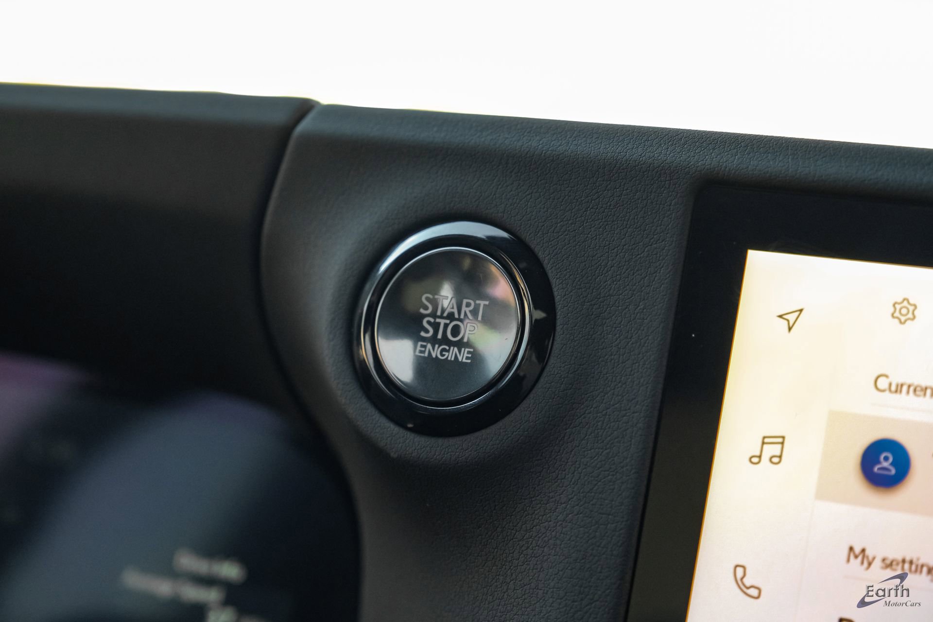 Used 2025 Lexus GX 550 w/ Accessory Package (CT) image 93