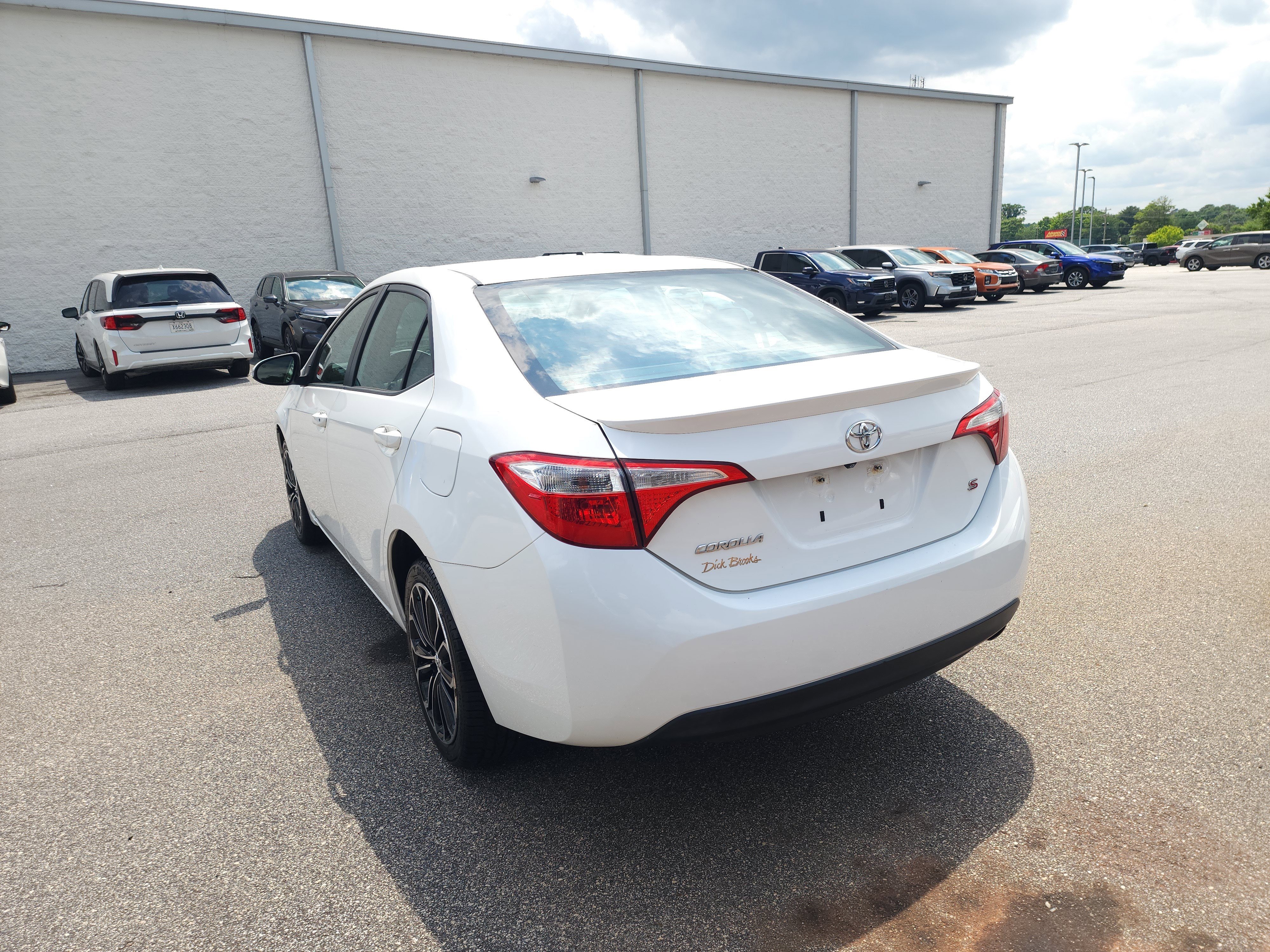 Used 2015 Toyota Corolla S FWD image 6