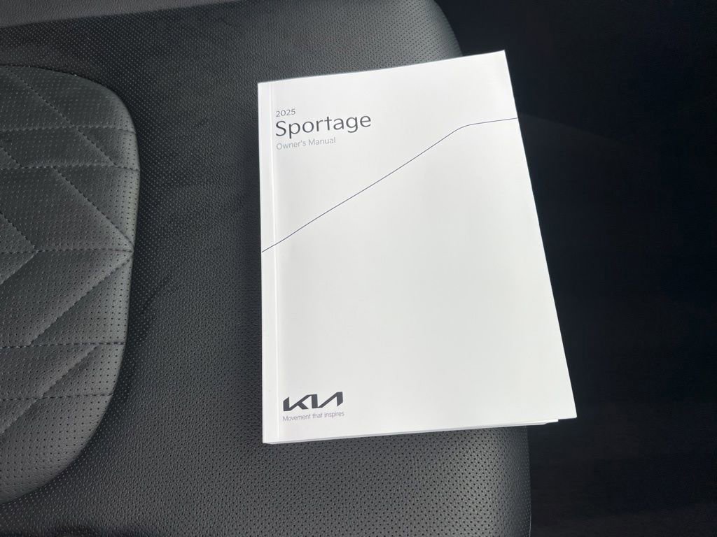 Certified 2025 Kia Sportage X-Line image 26