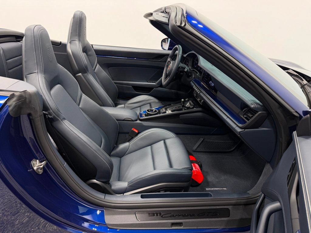 Used 2025 Porsche 911 GTS image 7