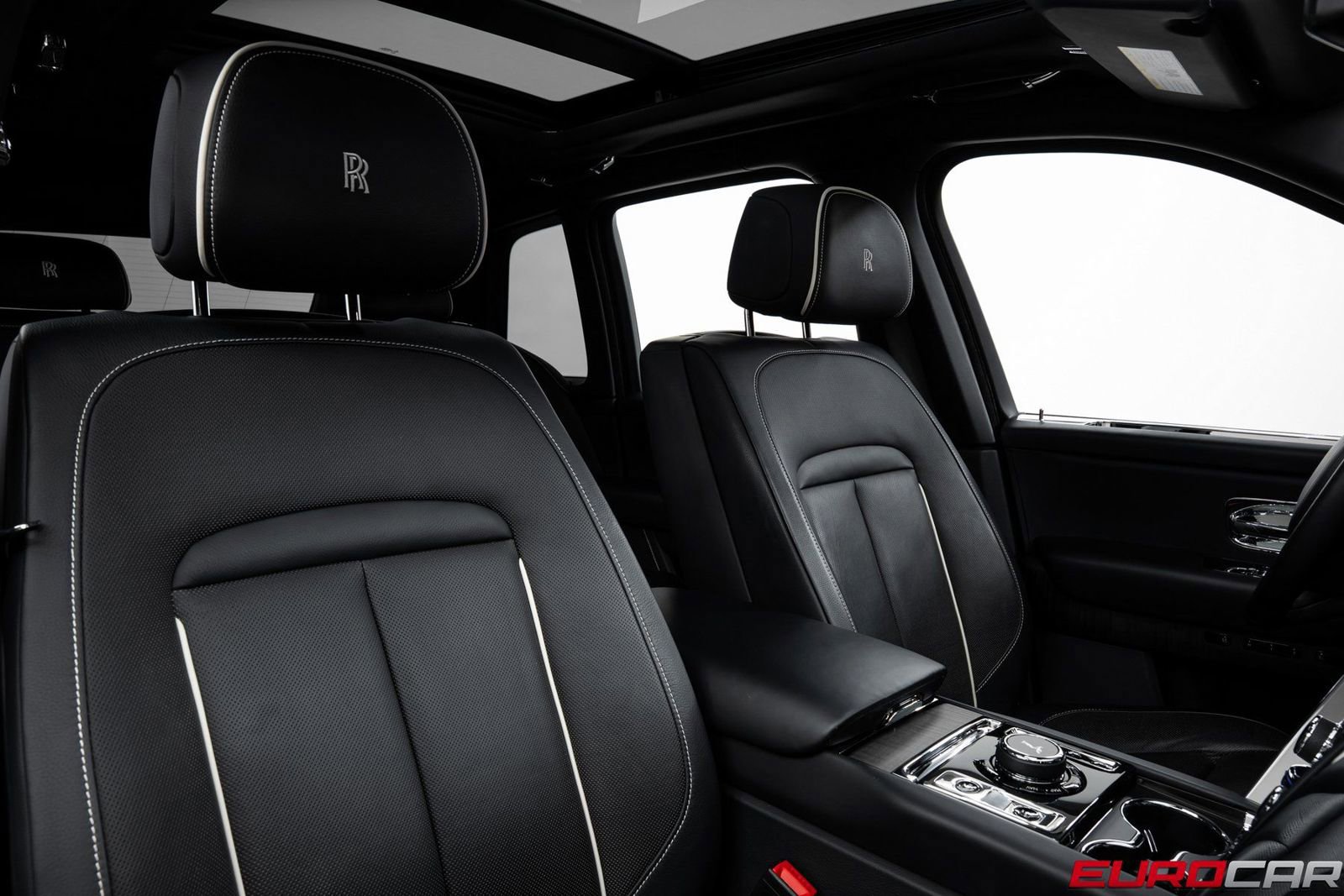 Used 2020 Rolls-Royce Cullinan image 33