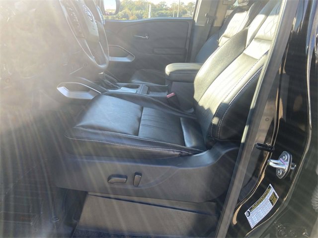 Used 2024 Nissan Frontier SL image 10