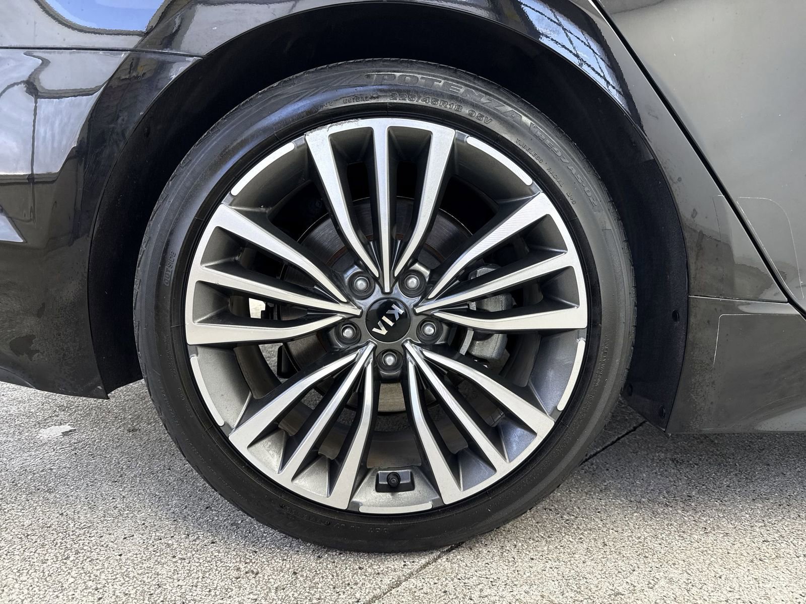 Used 2018 Kia Stinger Premium image 42