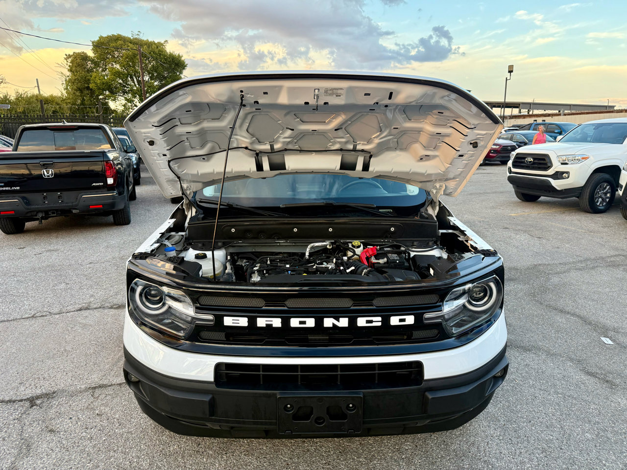 Used 2023 Ford Bronco Sport Outer Banks w/ Tech Package image 3