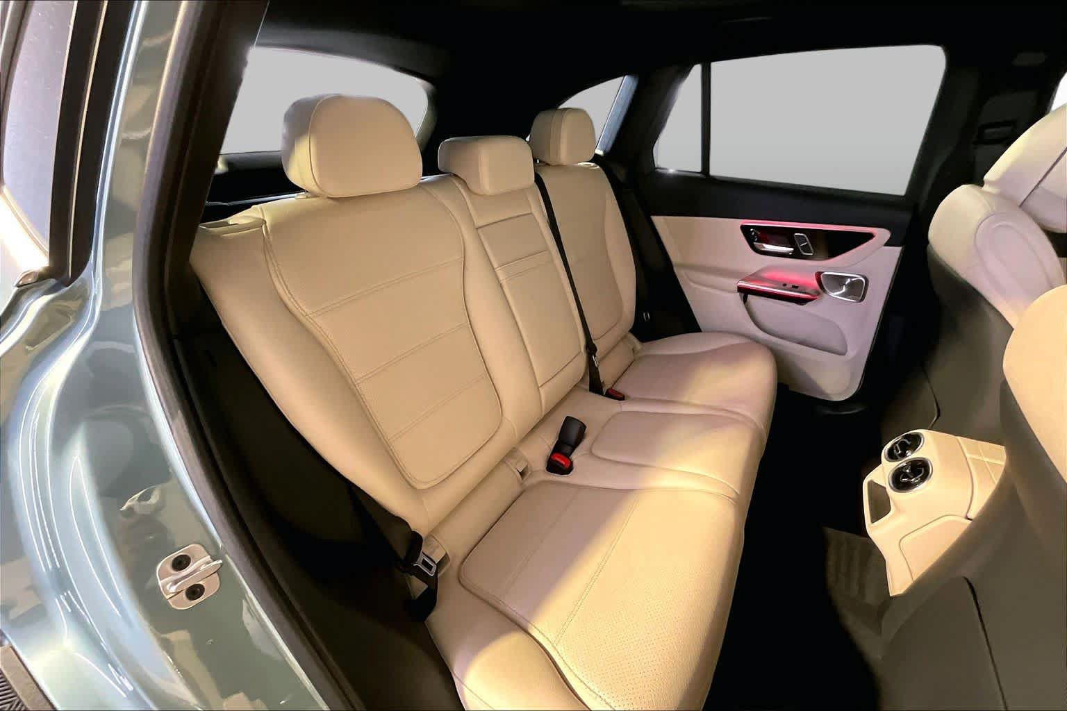 Used 2026 Mercedes-Benz GLC 300 4MATIC image 20