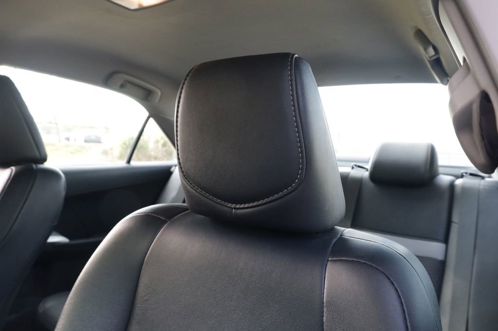 Used 2012 Toyota Camry SE image 23