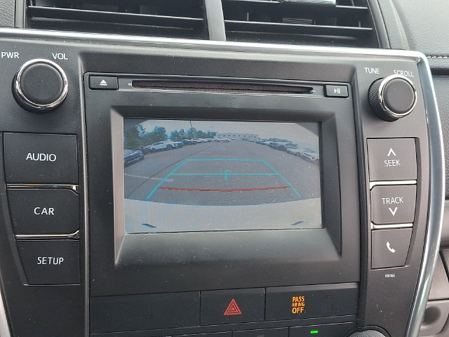 Used 2015 Toyota Camry LE FWD image 18