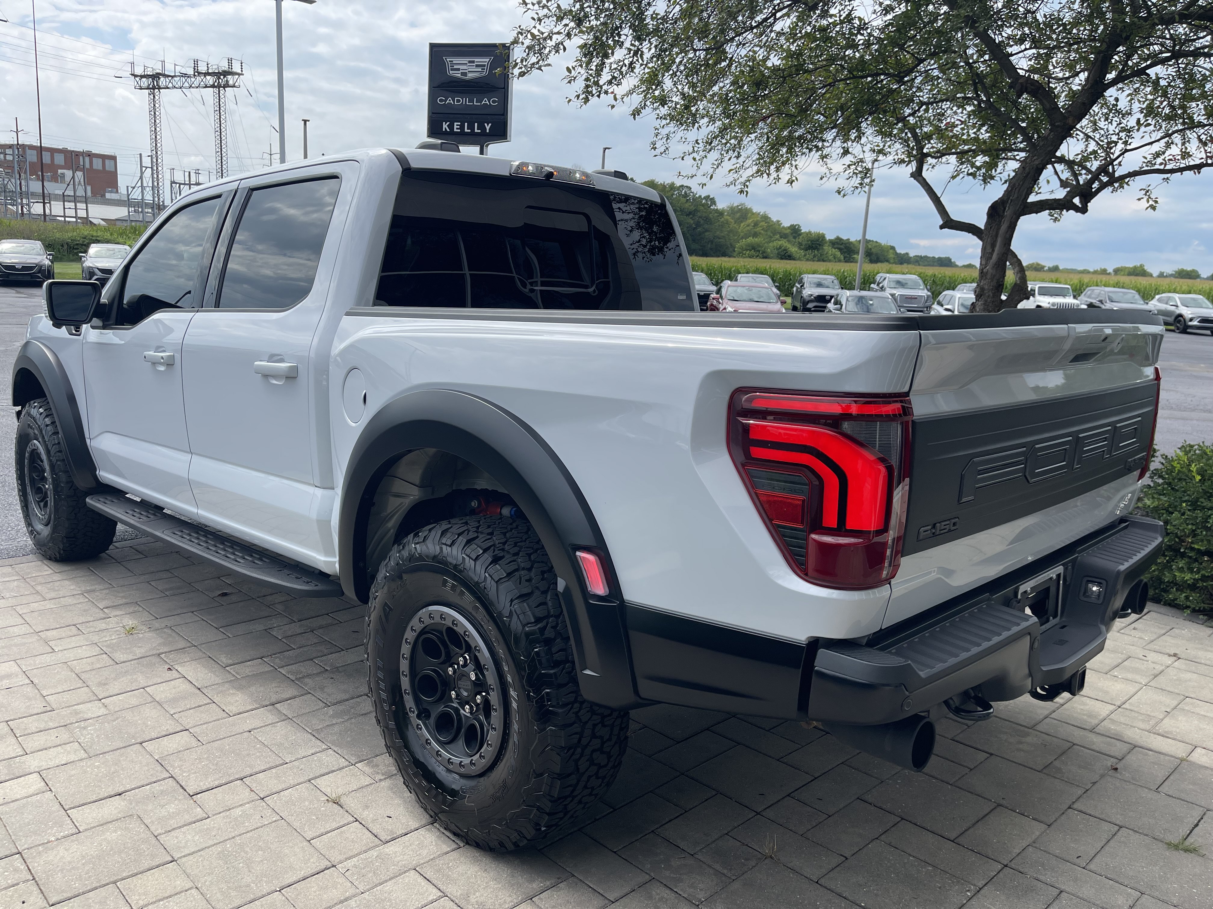 Used 2025 Ford F150 Raptor AWD/4WD image 6