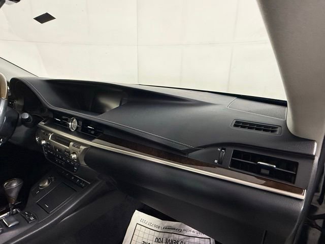 Used 2014 Lexus ES 350 w/ Luxury Package FWD image 34