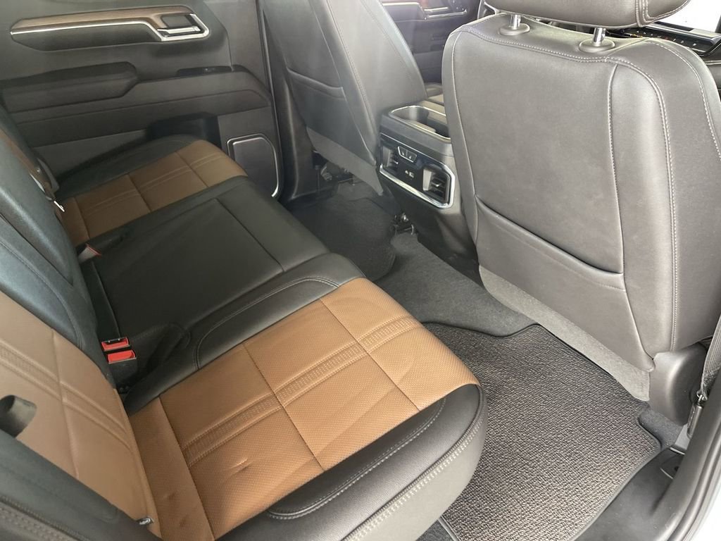 Used 2023 Chevrolet Silverado 1500 High Country w/ Z71 Off-Road Package image 27