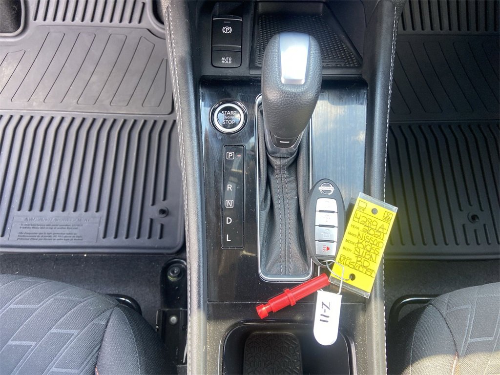 Used 2021 Nissan Kicks SR image 15