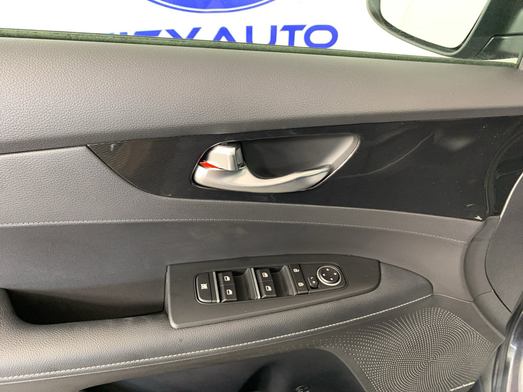 Used 2024 Kia Forte GT-Line w/ GT-Line Premium Package FWD image 15