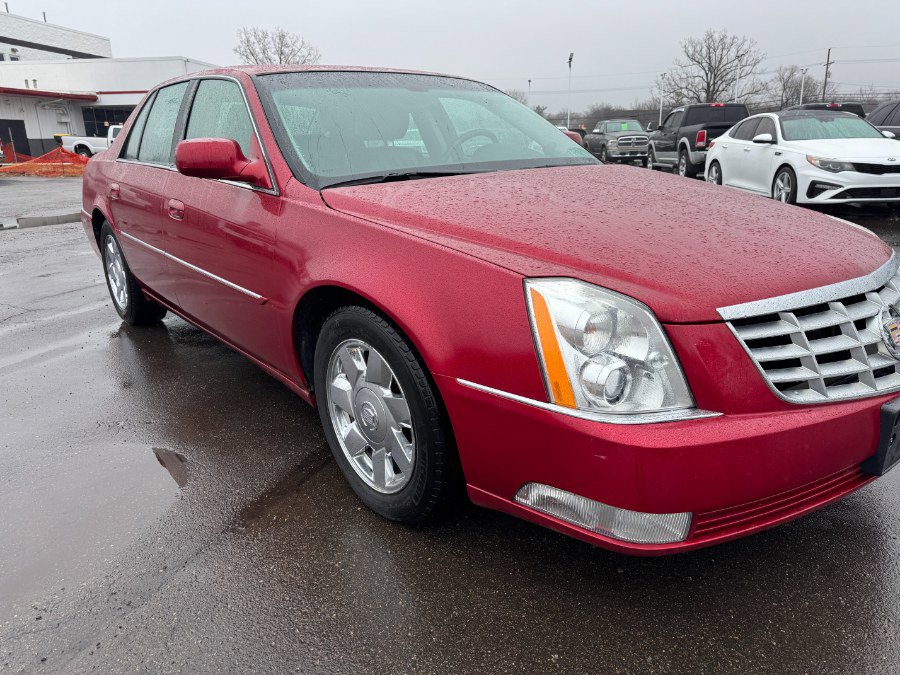 Used 2011 Cadillac DTS 4dr Sdn Base FWD image 12