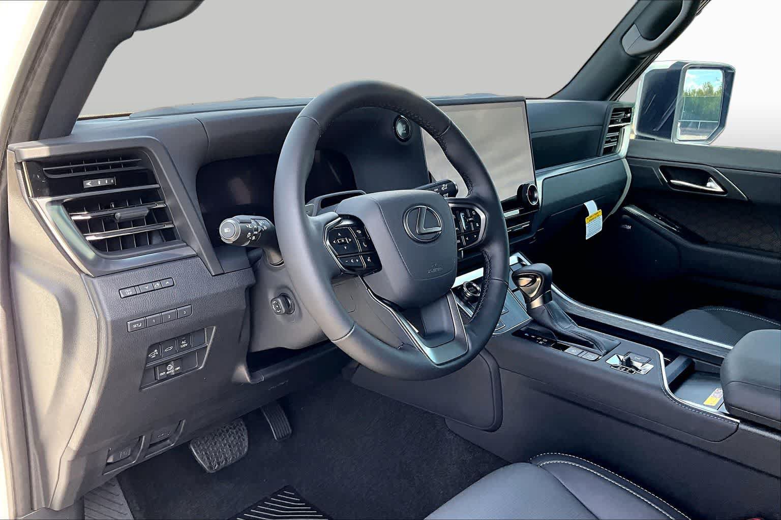 New 2026 Lexus GX 550 w/ Cold Area Package AWD/4WD image 10